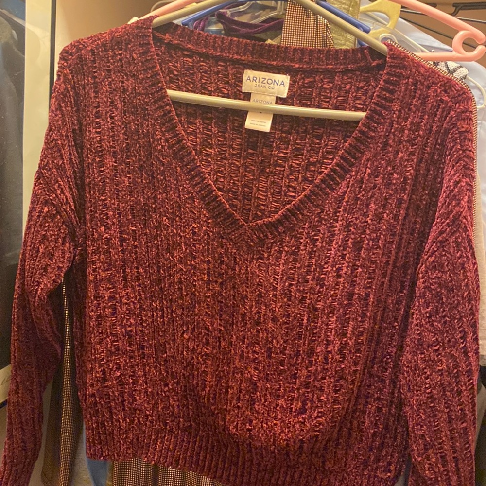 cropped maroon sweater